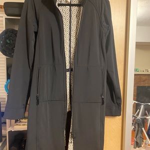 Lululemon jacket, new. Worn 2 times. Size 6